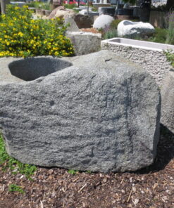 Brunnen aus großem Granitfindling BWk013 (3)