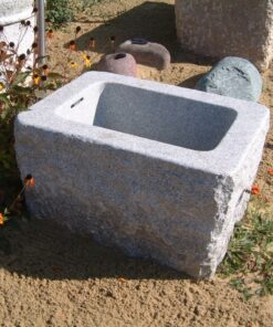 Granitbrunnen Steinbrunnen