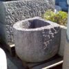 Gartenbrunnen halbrund aus Granit