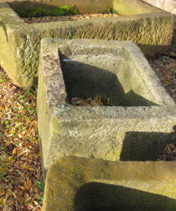 Steinbrunnen antik