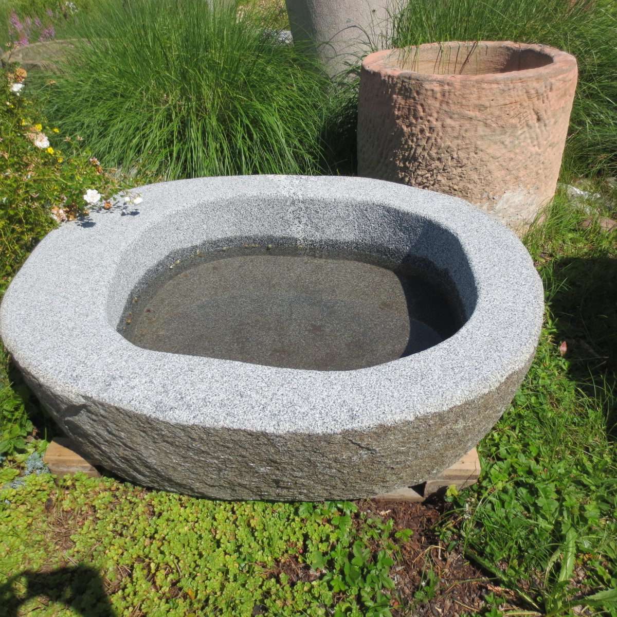 Granitbrunnen Garten