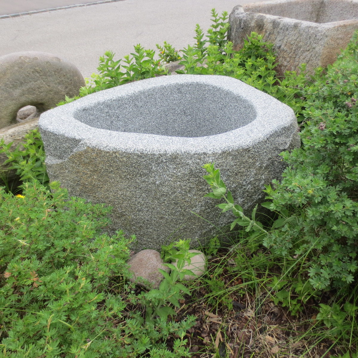 Steinbrunnen Granit