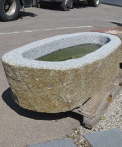 Steinbrunnen Granit