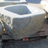 Brunnen-aus-Granitfindling-138x100h59-BWk005