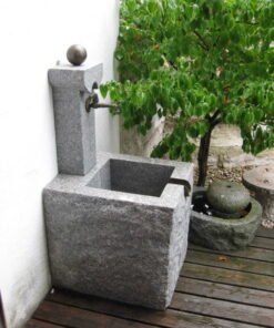 Alternative view of Wandbrunnen Granit